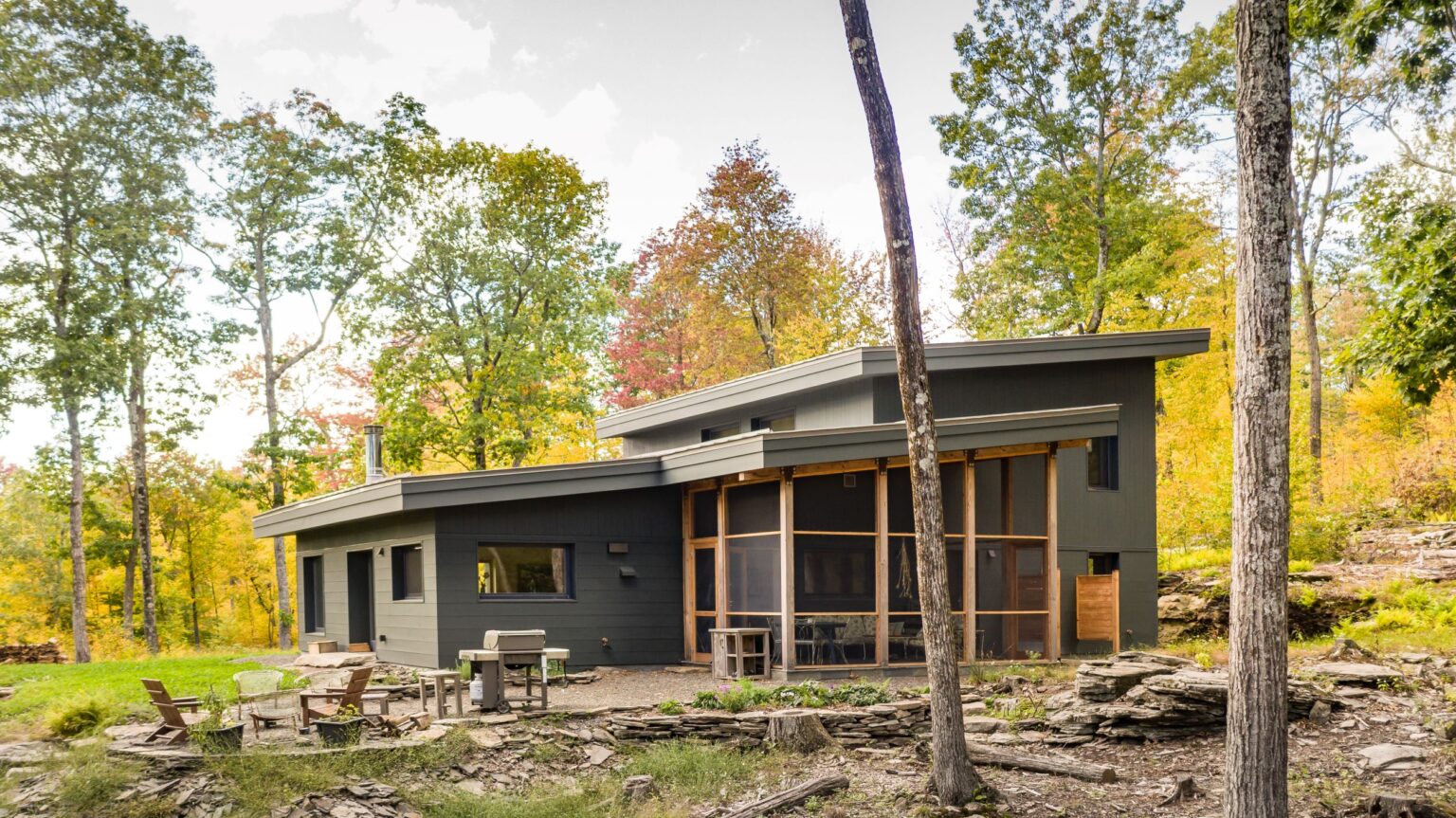 Lake Hill - Ecocor and Solsken by Ecocor Pre-Fab Passive Houses